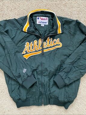 Vintage Majestic Oakland A’s Dugout Jacket. NWOT. L.